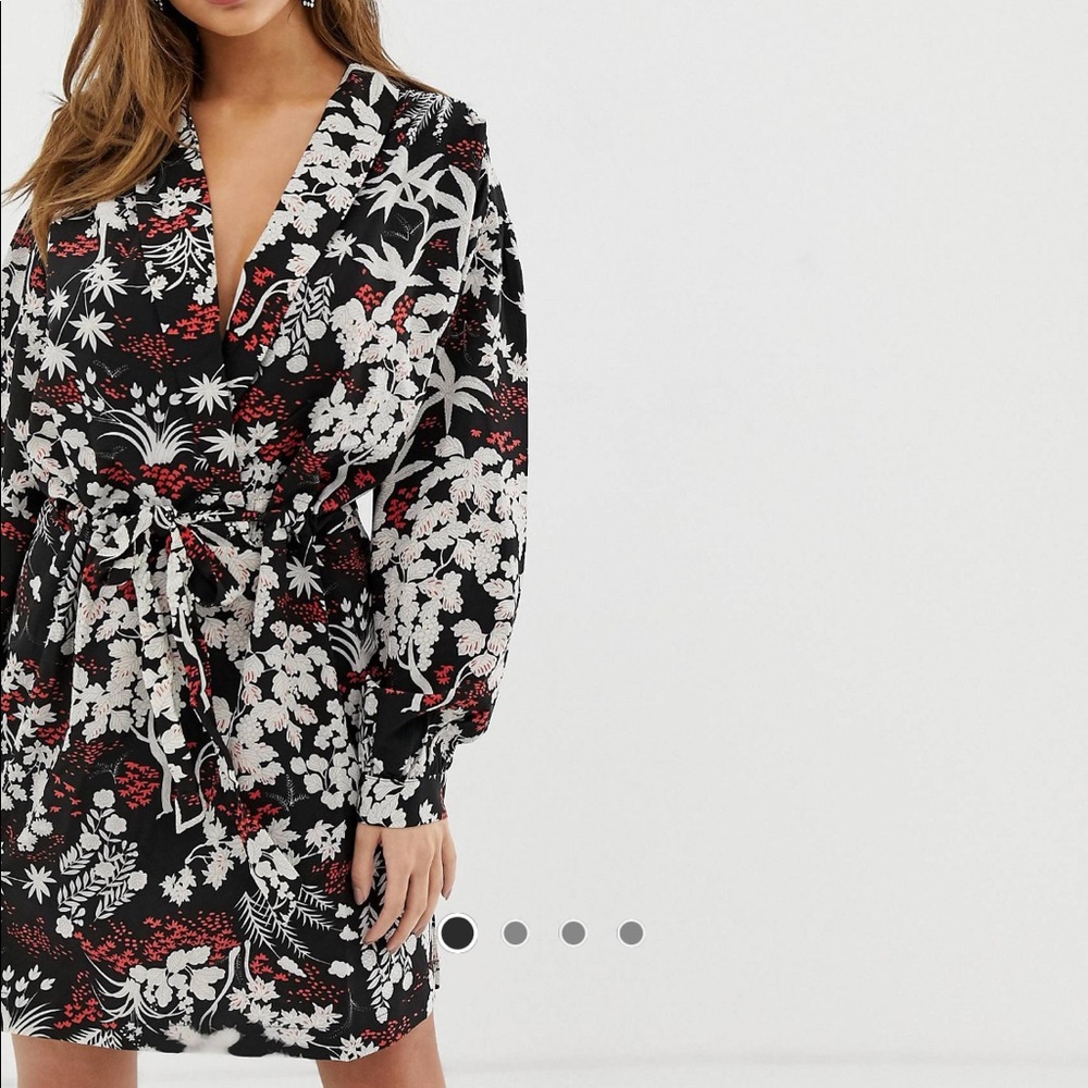 ASOS Floral liqourish wrap dress size 14 - like new